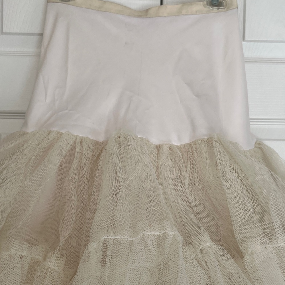 Vintage Elegant Cream A-Line layered Tulle petticoat Full Skirt waist 26" - Picture 4 of 17